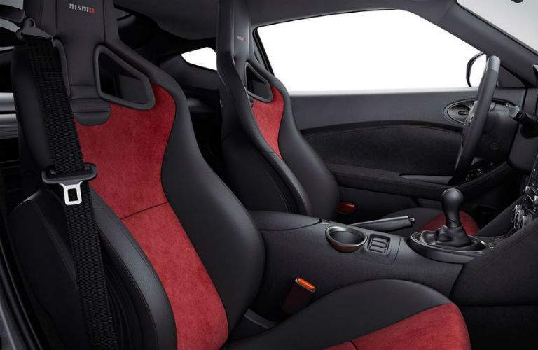 2018 Nissan 370Z interior