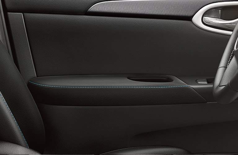 2018 Nissan Sentra side door