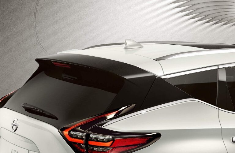 Exterior view of the rear roof of a white 2019 Nissan Murano