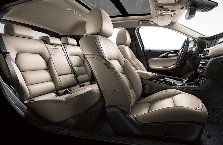 2017 INFINITI QX30 front and back rows