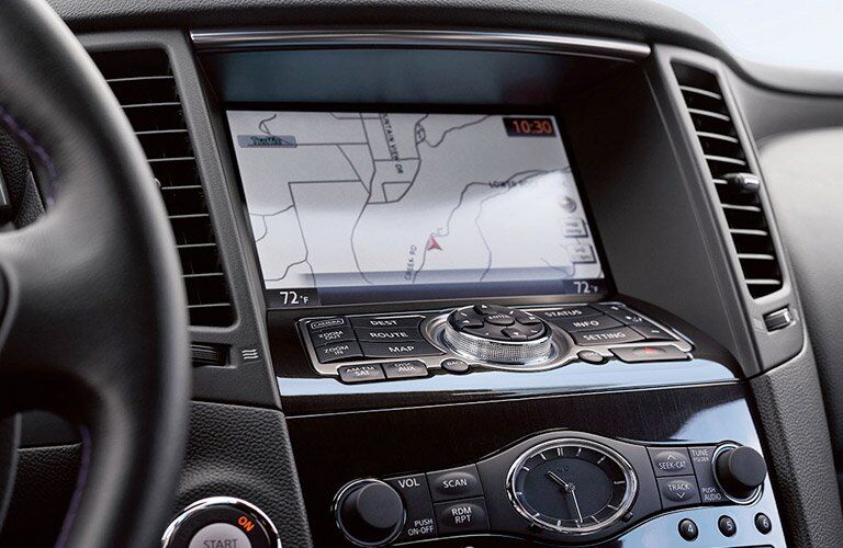 2017 QX70 Command Center