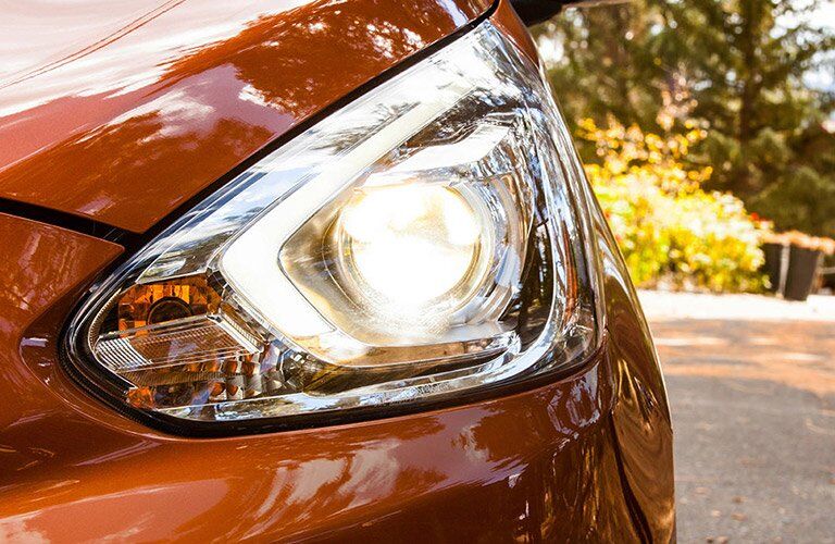 headlights of mitsubishi mirage