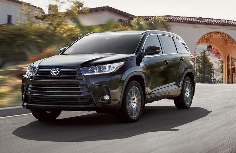 Black Toyota Highlander