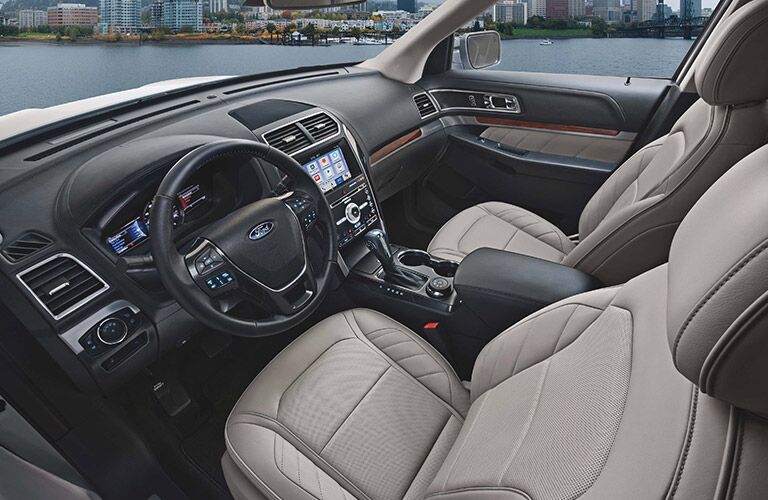 2019 Ford Explorer Steering Wheel, Dashboard and Ford SYNC 3 Touchscreen Display