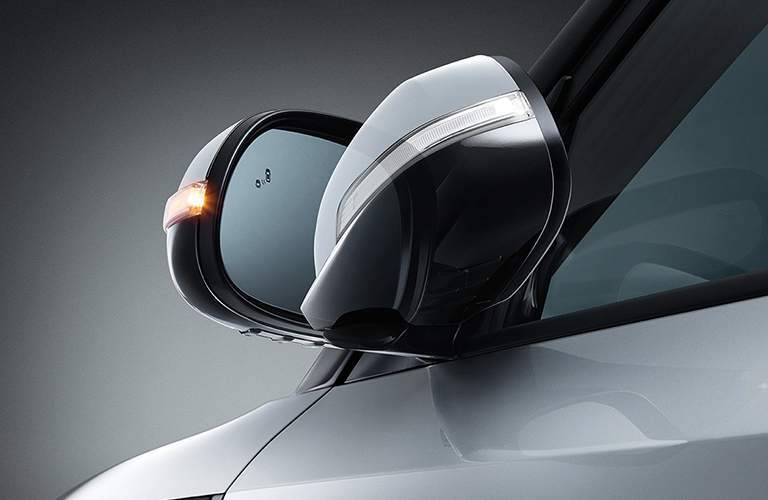 2018 Kia Soul Turbo power-folding mirrors