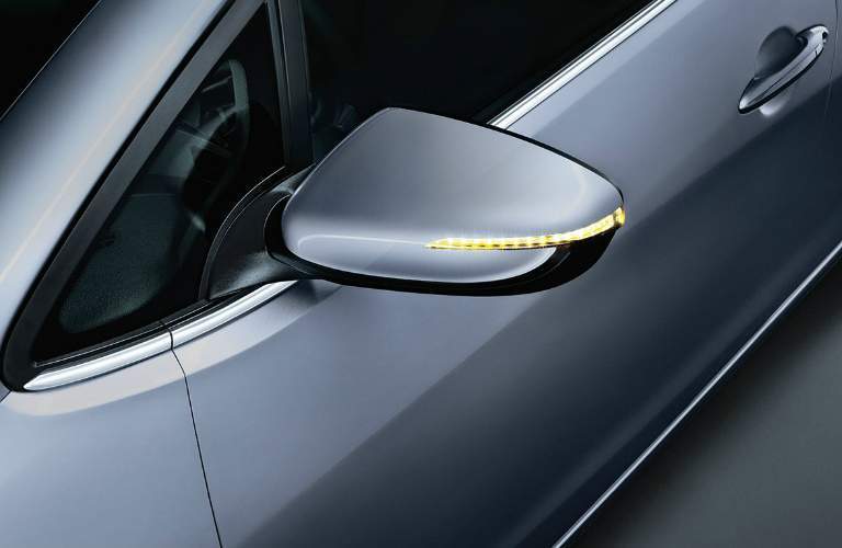 2018 Kia Forte left side mirror with LED turn signal