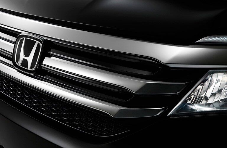 2017 Honda Pilot grille