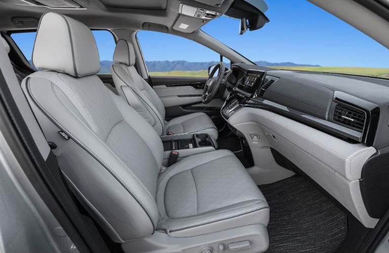 A photo of the front seats in the 2021 Honda Odyssey.
