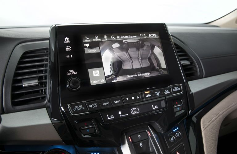 A photo of the touchscreen interface in the 2020 Odyssey.