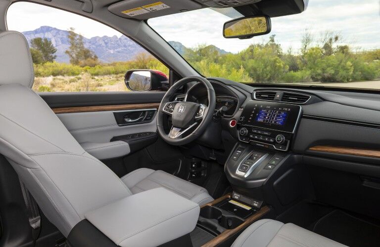 The driver's cockpit in the 2021 Honda CR-V Hybrid.
