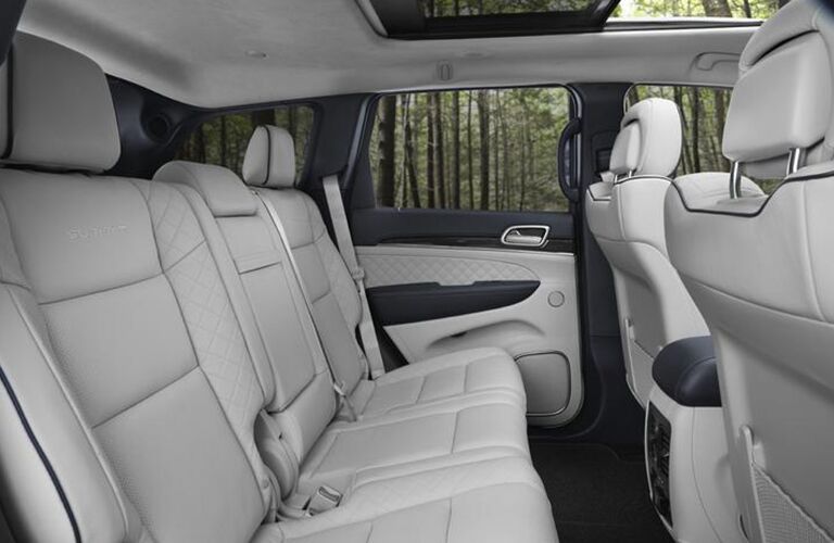 2020 Jeep Grand Cherokee rear seats