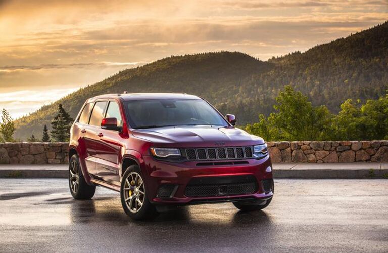 Front view of the 2020 Jeep Grand Cherokee