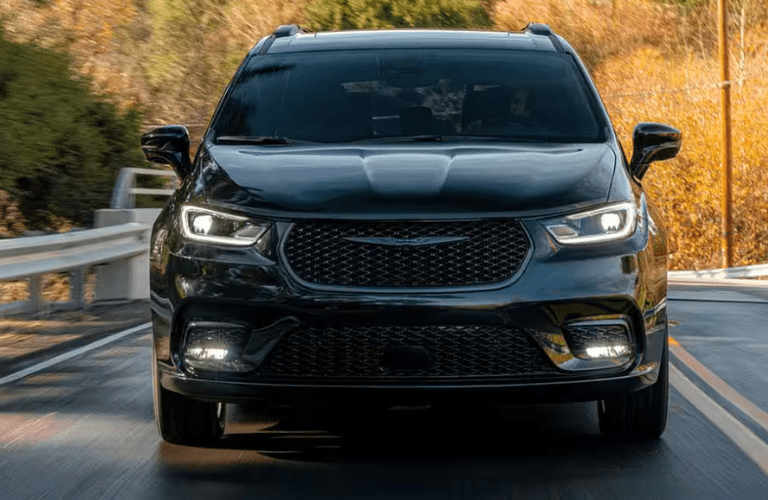 Front view of the 2025 Chrysler Pacifica