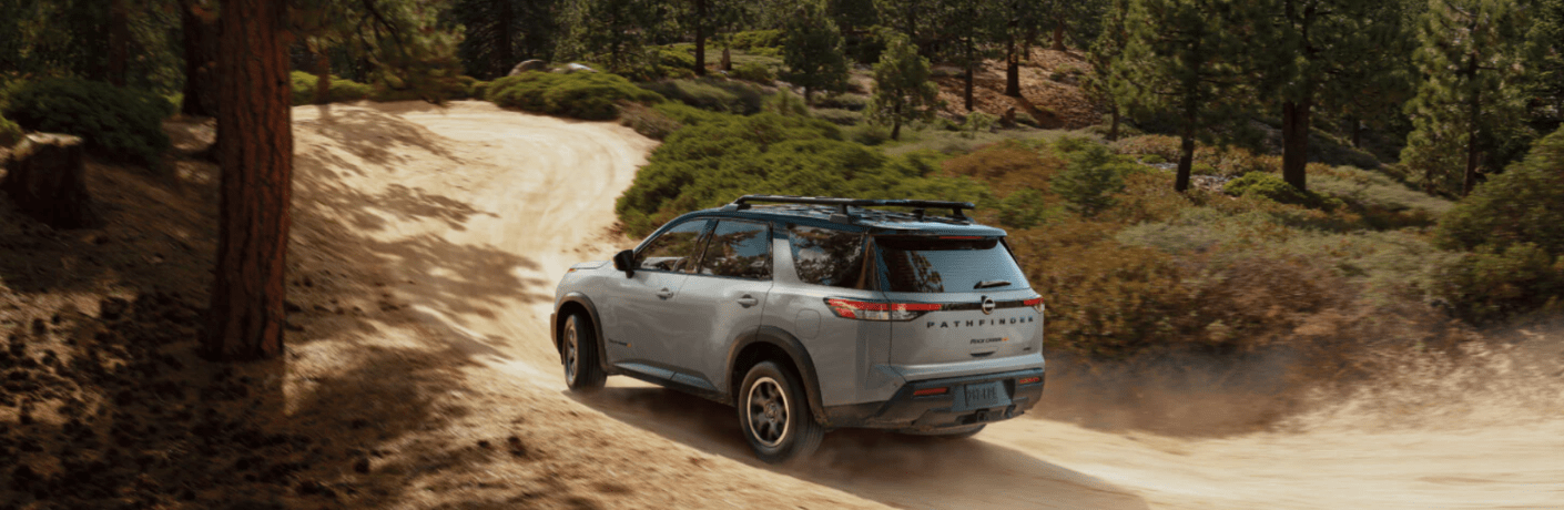 Side view of the 2025 Nissan Pathfinder Side view of the 2025 Nissan Pathfinder