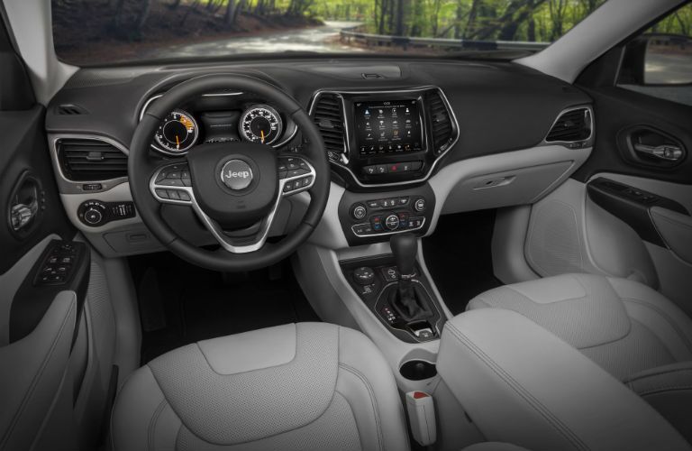 An interior photo of the front dashboard of the 2019 Jeep Cherokee.