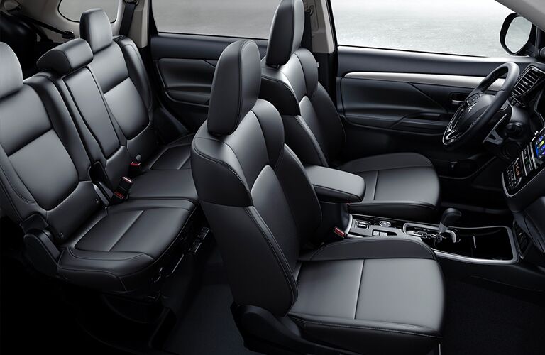 Two rows of seating inside 2019 Mitsubishi Outlander