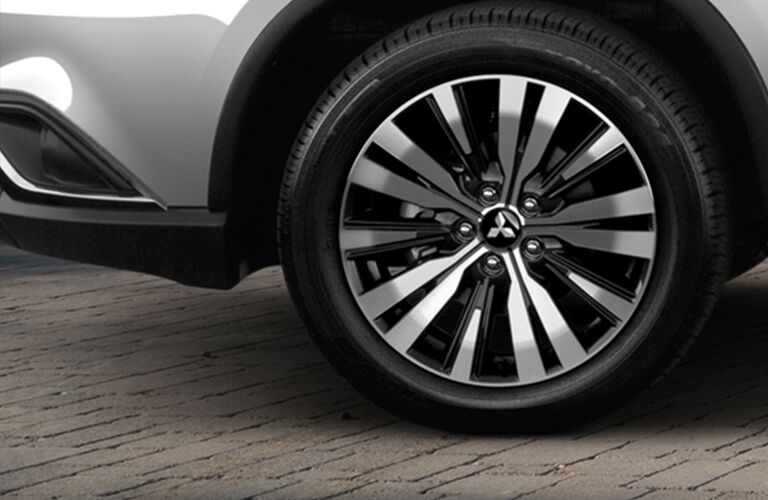Driver side wheel of 2019 Mitsubishi Outlander