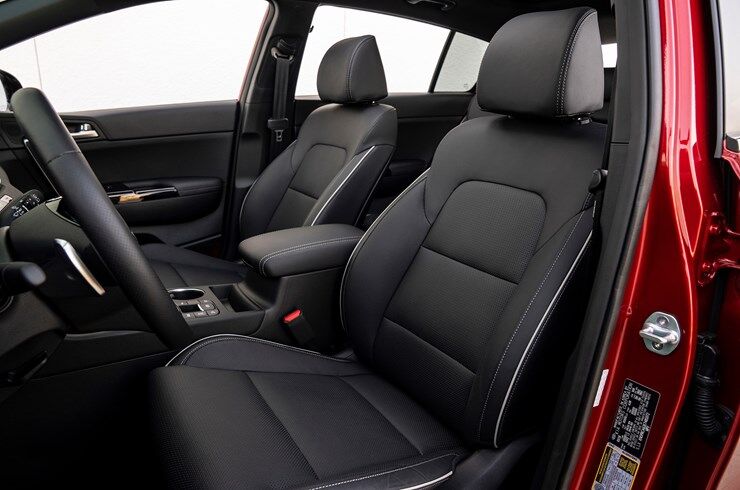 2020 Kia Sportage vs 2019 Toyota RAV4