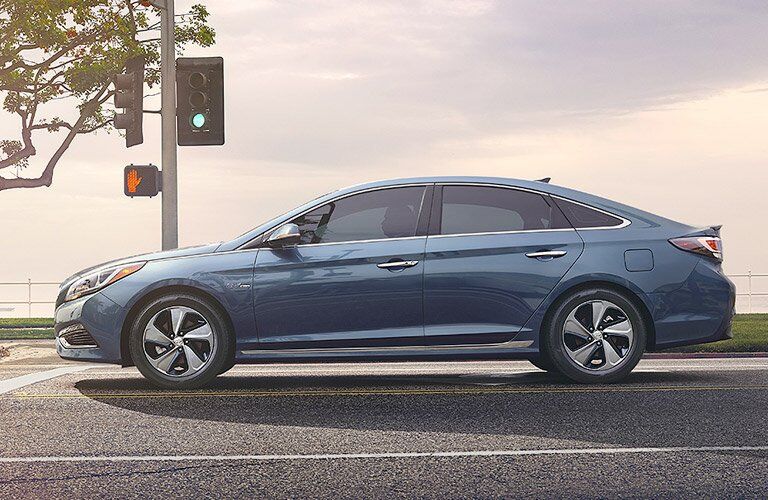 2017 Hyundai Sonata Hybrid Exterior Profile
