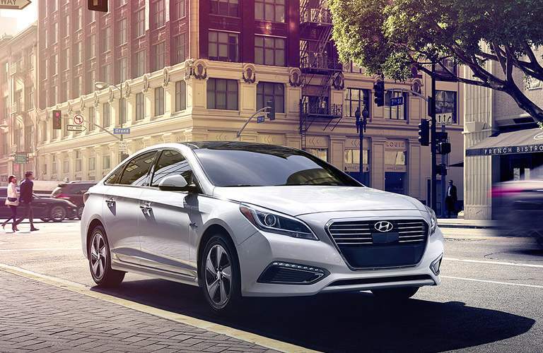 2017 Hyundai Sonata Hybrid Exterior Passenger Side Front Profile