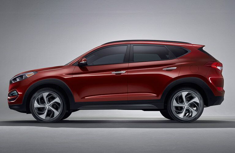 Sleek lines add to the inherent appeal of the 2017 Hyundai Tucson