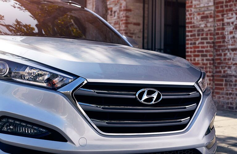 Modern grille and front end design are very evident in the 2017 Hyundai Tucson