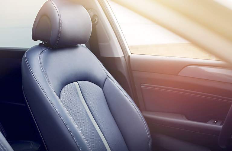 2017 hyundai sonata hybrid seat materials and design