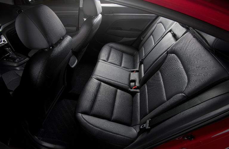 rear set legroom space in the 2018 Hyundai Elantra