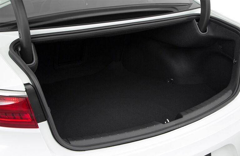 Smart trunk of 2019 Kia Cadenza opened to reveal cargo volume