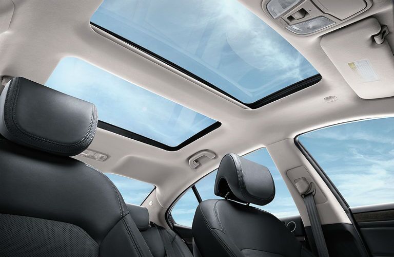 2016 Kia Cadenza sunroof