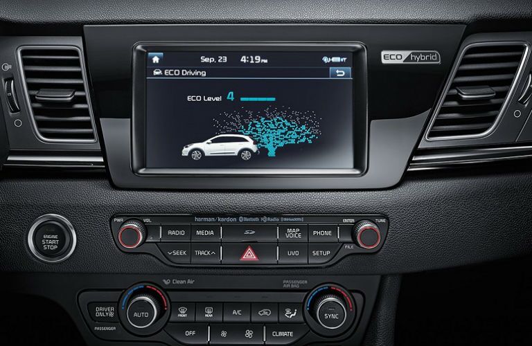 uvo infotainment system in 2019 kia niro