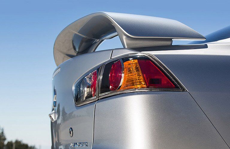 El spolier trasero del 2017 Mitsubishi Lancer