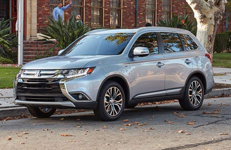Mitsubishi Outlander en plateado