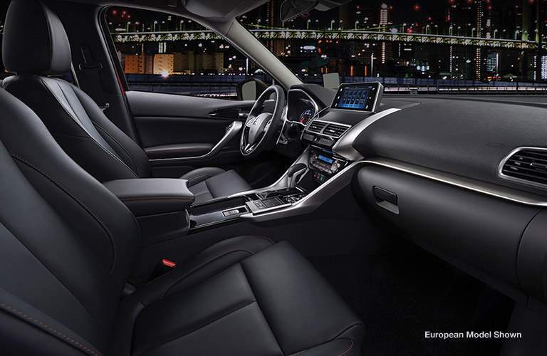 Asientos delanteros interior del Mitsubishi Eclipse Cross 2018
