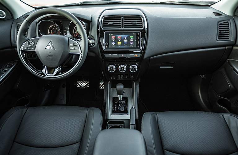 El panel frontal del 2018 Mitsubishi Outlander Sport
