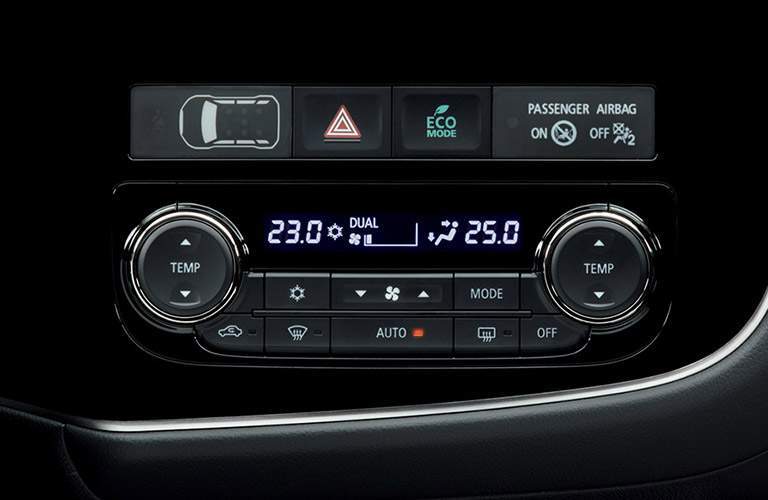 El sistema de información y entretenimiento del 2018 Mitsubishi Outlander PHEV