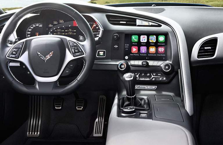 2018 Chevy Corvette Stingray dashboard layout and design