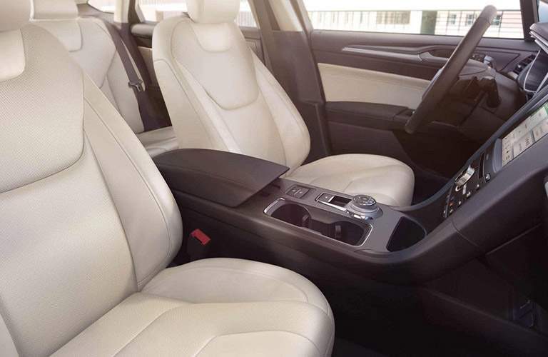 2018 Ford Fusion front seats