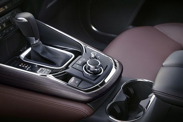 The 2019 Mazda CX-9 boasts a powerful 2.5T Dynamic Pressure Turbo four-cylinder that balances power and efficiency The 2019 Mazda CX-9 boasts a powerful 2.5T Dynamic Pressure Turbo four-cylinder that balances power and efficiency