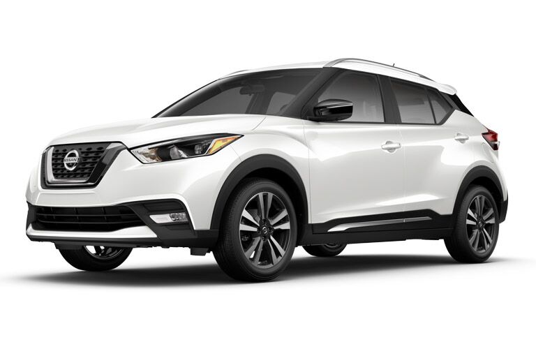 front of the 2018 Nissan Kicks SR on a white background
