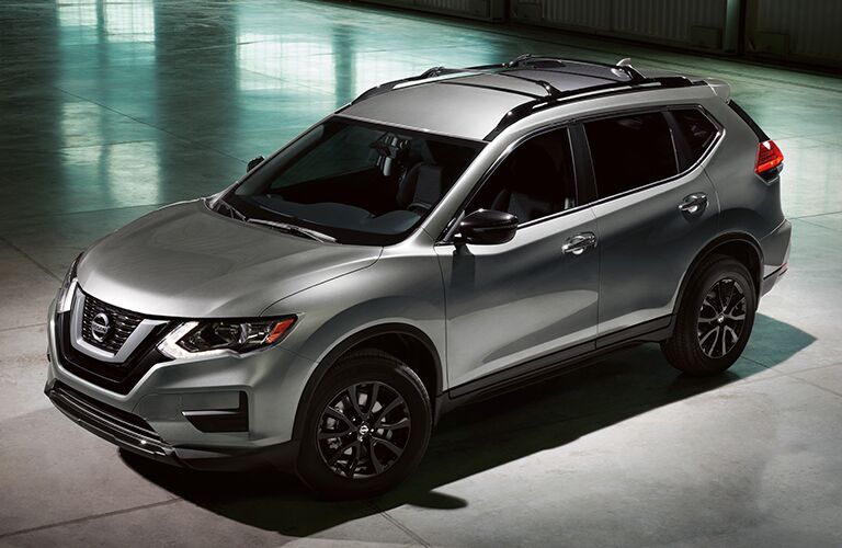 side and overhead view of the 2018 Nissan Rogue