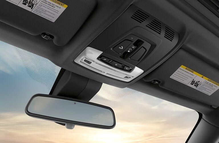 2019 BMW 4 Series rearview mirror and controls
