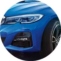 2019 BMW 3 Series headlight closeup