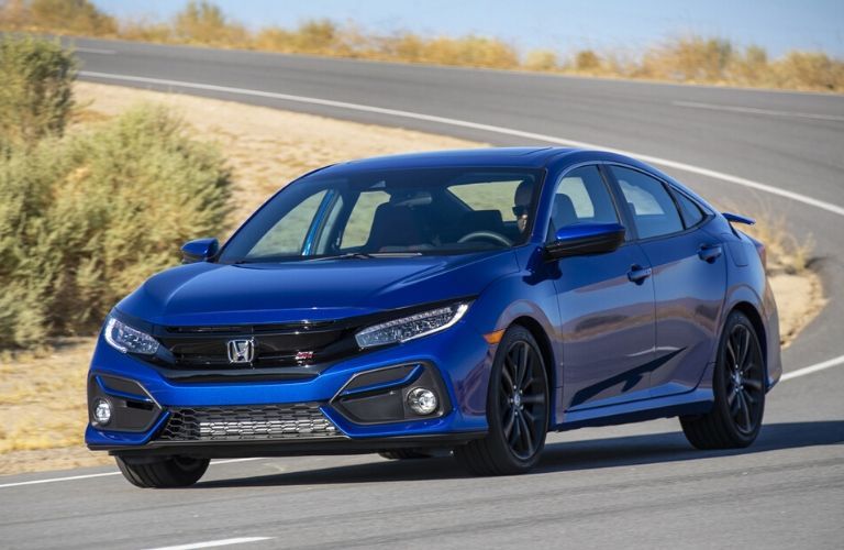 2020 Honda Civic SI rounding a curve front view