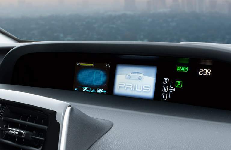 2017 Toyota Prius tech and connectivity
