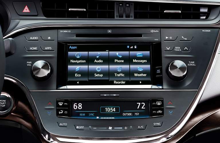 2017 Toyota Avalon technology and safety