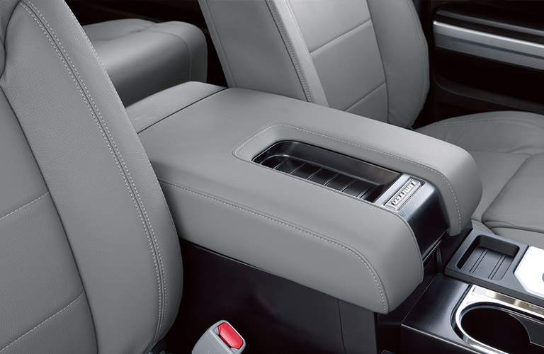 Center console and cupholder of 2018 Toyota Tundra