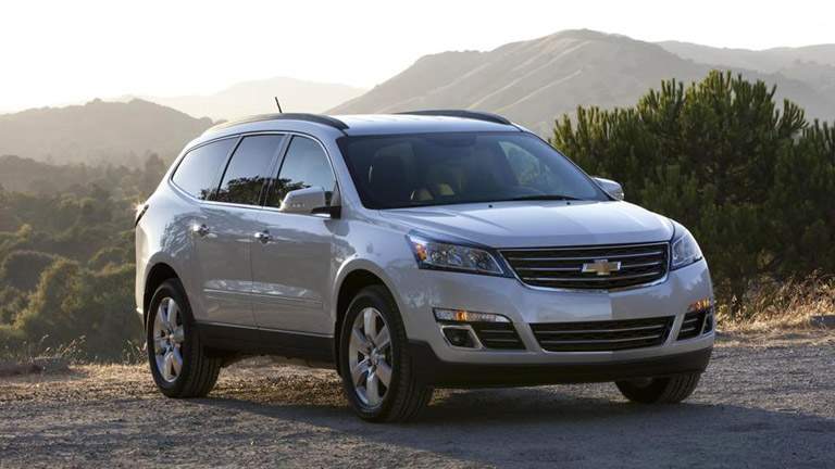 2015 Chevrolet Traverse on a gravel road