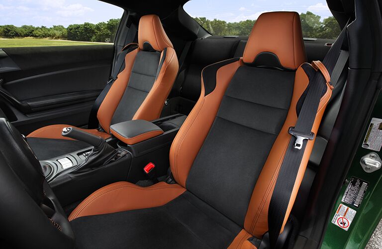 Black and brown front seats in 2020 Toyota 86