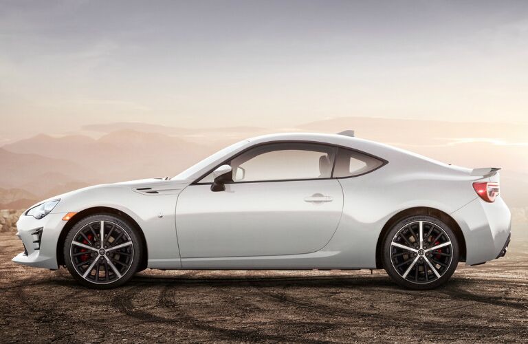 Side view of white 2020 Toyota 86